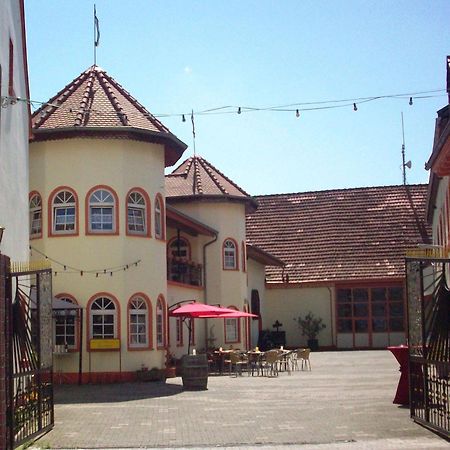 Weinschloesschen Im Weingut Roos Hotel Ilbesheim Luaran gambar